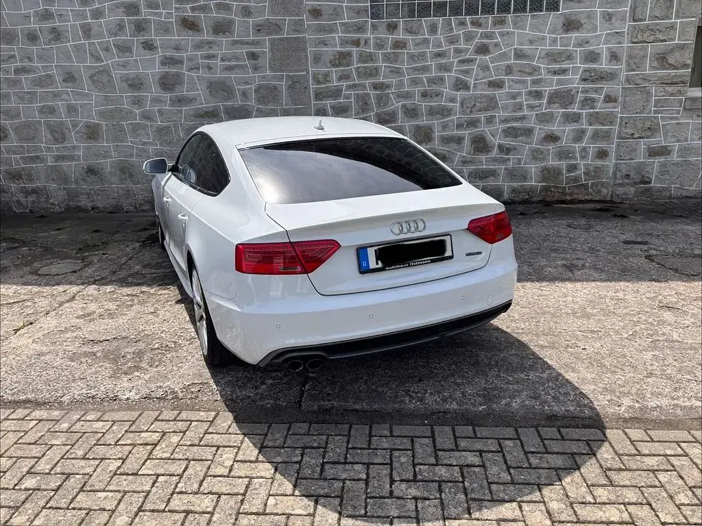Gebraucht Audi A5 Sportback Sport 190 PS (139 kW) 2015 Weiß Kleinwagen