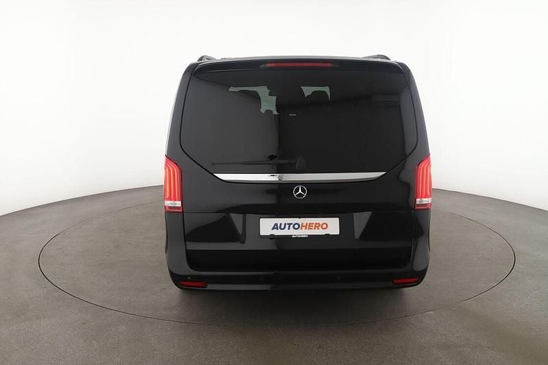 Gebraucht Mercedes V300 Avantgarde Edition 237 PS (174 kW) 2021 Schwarz Van / Kleinbus