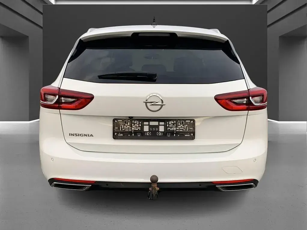 Gebraucht Opel Insignia 174 PS (127 kW) 2021 Weiß Limousine