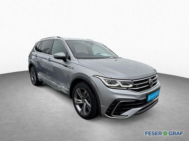 Gebraucht VW Tiguan Allspace R-line 245 PS (180 kW) 2022 Pyrit silber metallic SUV