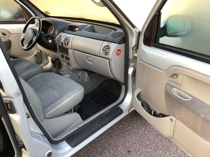 Gebraucht Renault Kangoo Campus 95 PS (69 kW) 2006 Grau Van / Kleinbus