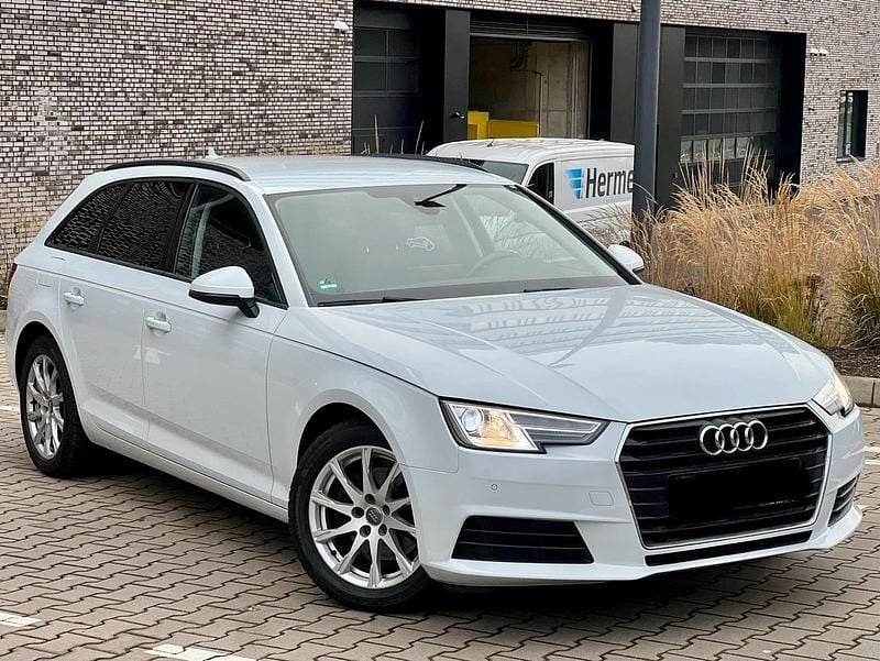 Weiß Gebraucht 2017 Audi A4 Sport Kombi | 17.799 € (Superpreis) - Bild 1/4
