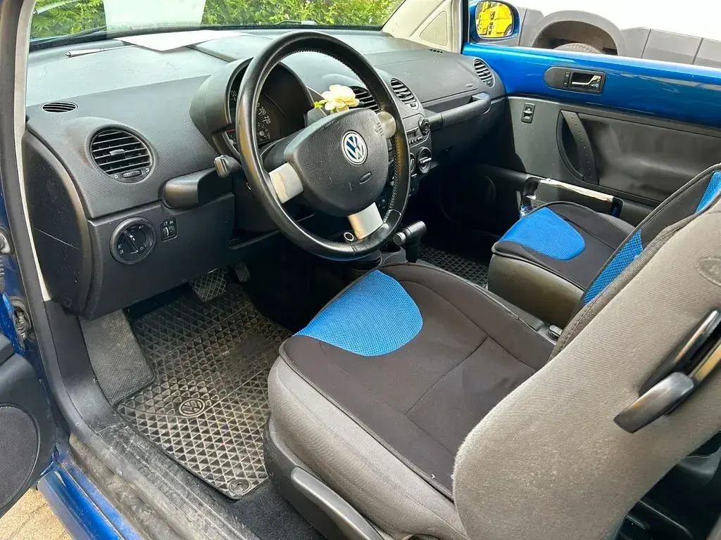 Gebraucht VW New Beetle 102 PS (75 kW) 2002 Blau Kleinwagen