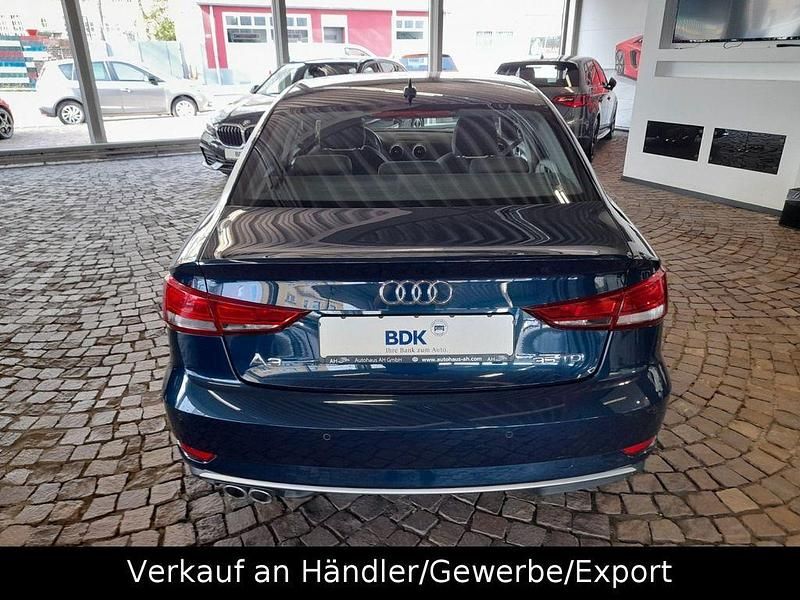 Gebraucht Audi A3 Sport 150 PS (110 kW) 2019 Blau Limousine