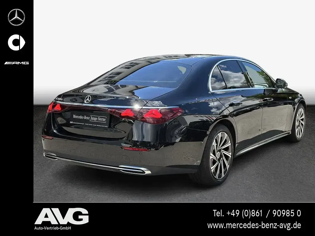Gebraucht Mercedes E300 Premium 313 PS (230 kW) 2025 Lack obsidianschwarz Limousine