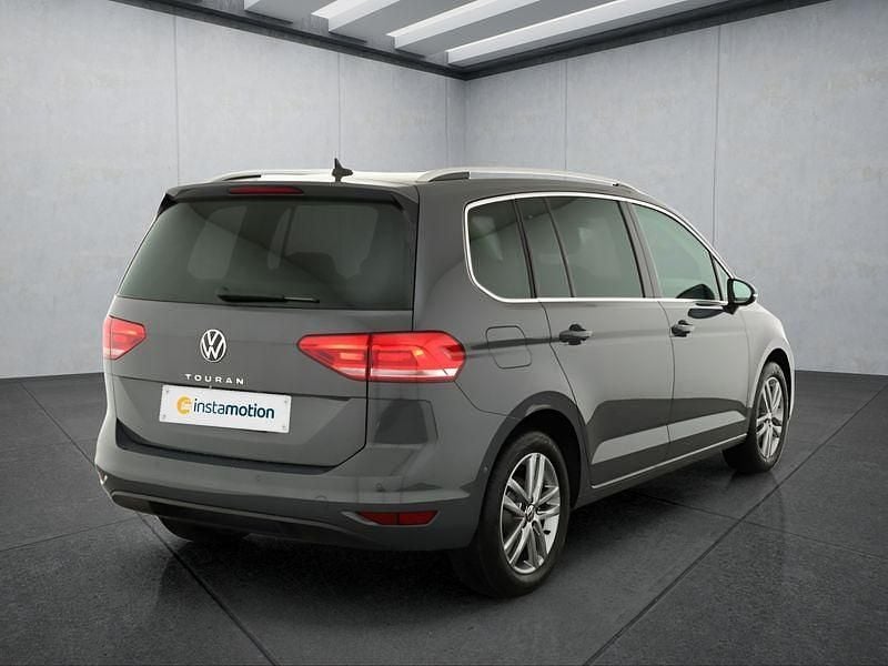Neu VW Touran 150 PS (110 kW) 2026 Grau Van / Kleinbus
