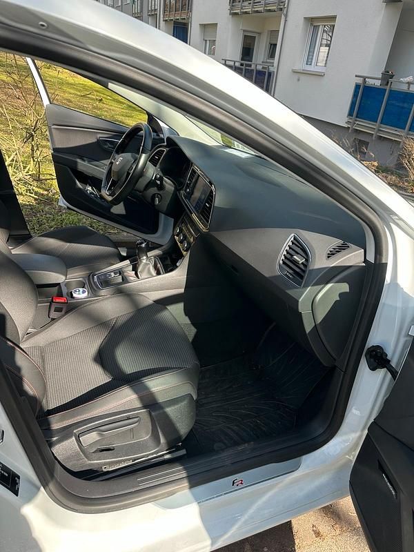 Gebraucht Seat Leon FR 150 PS (110 kW) 2018 Weiß Limousine