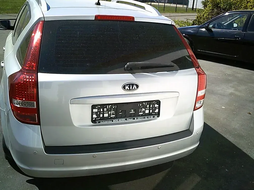 Gebraucht Kia Ceed Sportswagon 90 PS (66 kW) 2012 Silber Kombi