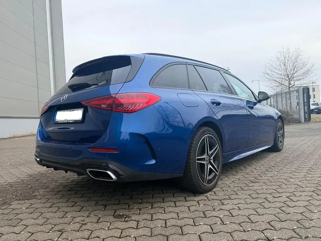 Gebraucht Mercedes C300e AMG line 313 PS (230 kW) 2022 Blau Kombi