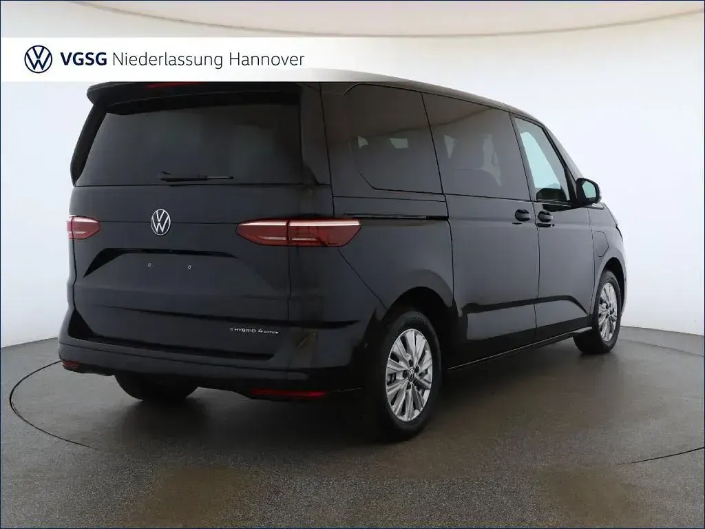 Gebraucht VW Multivan Life 177 PS (130 kW) 2025 Schwarz Van / Kleinbus