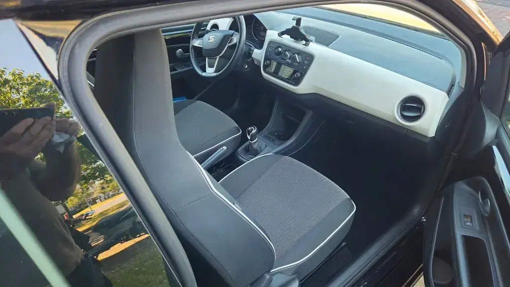 Gebraucht Seat Mii Chic 68 PS (50 kW) 2018 Schwarz Kleinwagen