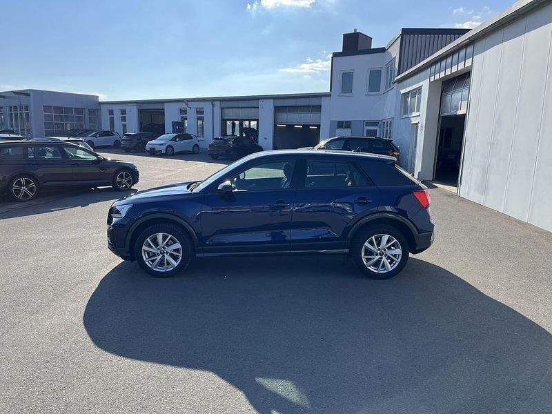 Gebraucht Audi Q2 Advanced Plus 150 PS (110 kW) 2023 Navarrablau SUV
