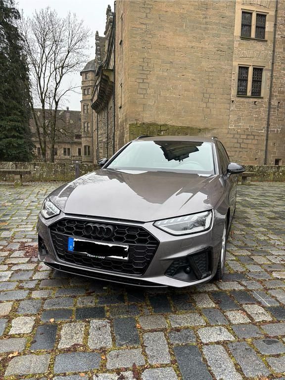 Grau Gebraucht 2020 Audi A4 S-Line Kombi | 27.699 € (Fairer Preis) - Bild 1/4