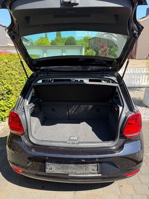 Gebraucht VW Polo Allstar 75 PS (55 kW) 2017 Schwarz Limousine