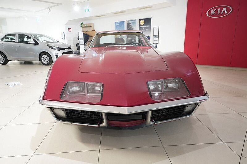 Używany Chevrolet Corvette C3 349 KM (256 kW) 1971 Czerwony