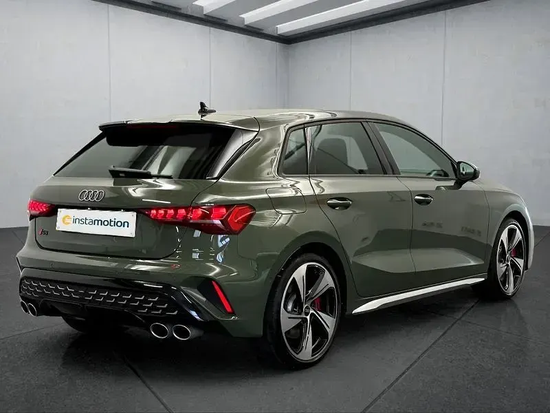 Gebraucht Audi S3 Sportback 333 PS (244 kW) 2025 Grün Kleinwagen