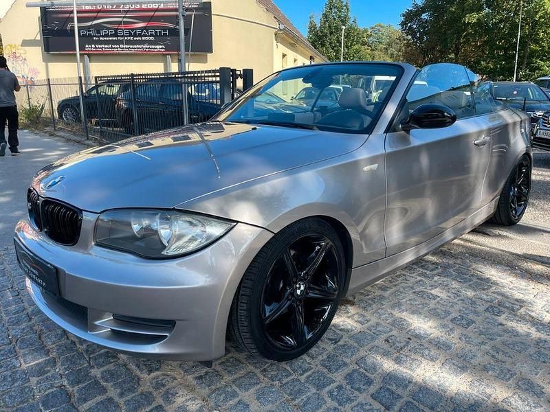 Beige Gebraucht 2008 BMW 118 Cabriolet Sport Line Cabrio | 12.490 € - Bild 1/4