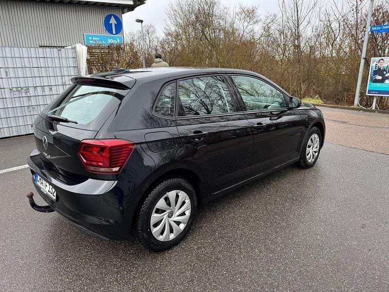 Gebraucht VW Polo Comfortline 95 PS (69 kW) 2021 Schwarz Kleinwagen