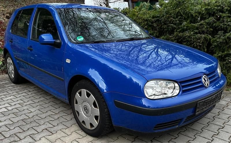 Gebraucht VW Golf IV 77 PS (56 kW) 2000 Blau Limousine