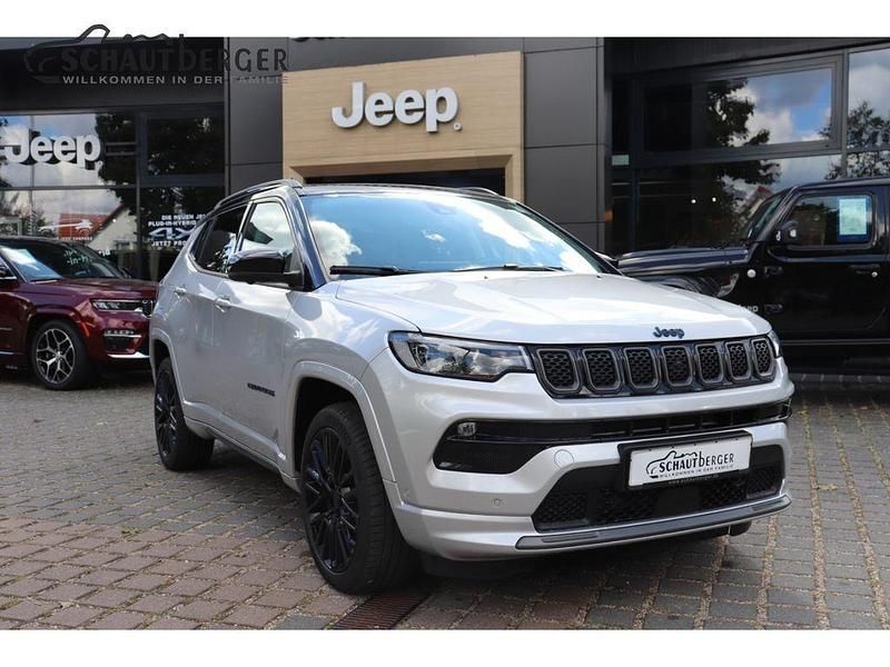 Gebraucht Jeep Compass 241 PS (177 kW) 2022 Silber SUV
