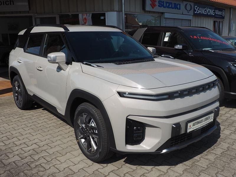Beige Gebraucht 2024 Ssangyong Torres EVX SUV | 32.990 € - Bild 1/4