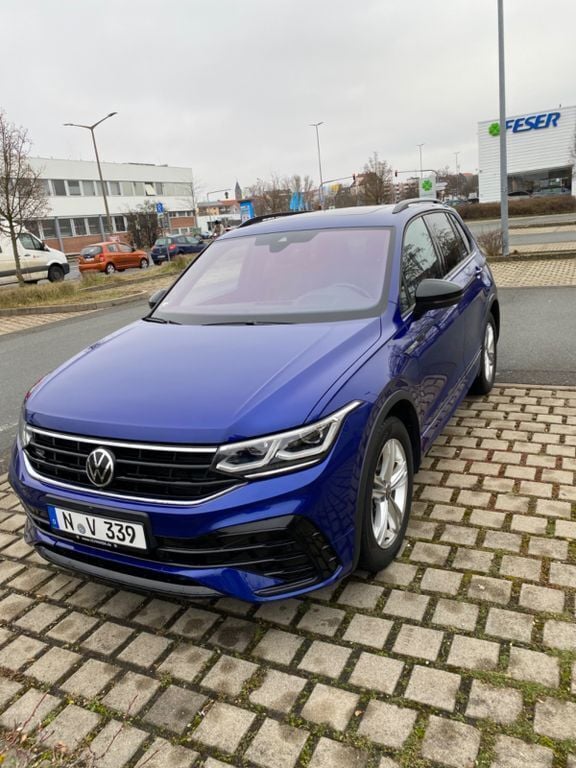 Blau Gebraucht 2021 VW Tiguan R-line SUV | 34.900 € (Fairer Preis) - Bild 1/4