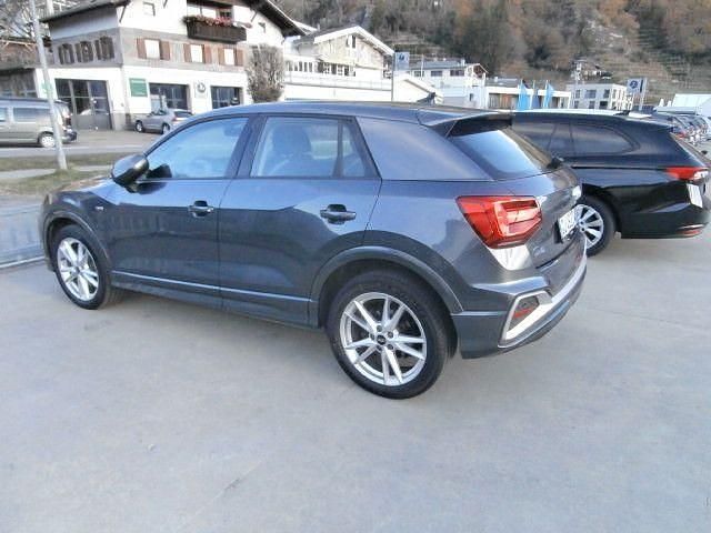 Gebraucht Audi Q2 S-Line 150 PS (110 kW) 2022 Grau SUV