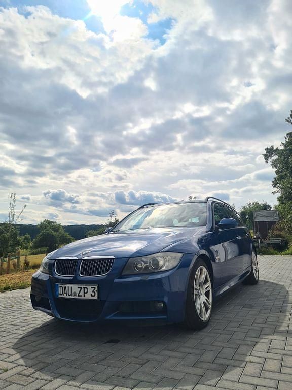 Blau Gebraucht 2007 BMW 330 M Sport Kombi | 6.200 € (Fairer Preis) - Bild 1/4