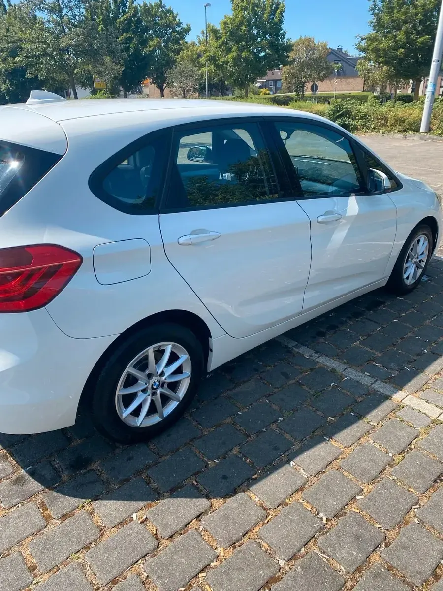 Gebraucht BMW 218 Active Tourer 2016 Weiß Van / Kleinbus