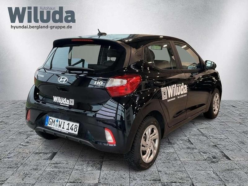 Gebraucht Hyundai i10 Select 63 PS (46 kW) 2025 Phantom black schwarz Kleinwagen