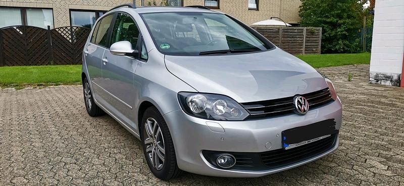 Silber Gebraucht 2009 VW Golf Plus Cross Van / Kleinbus | 7.499 € (Fairer Preis) - Bild 1/4