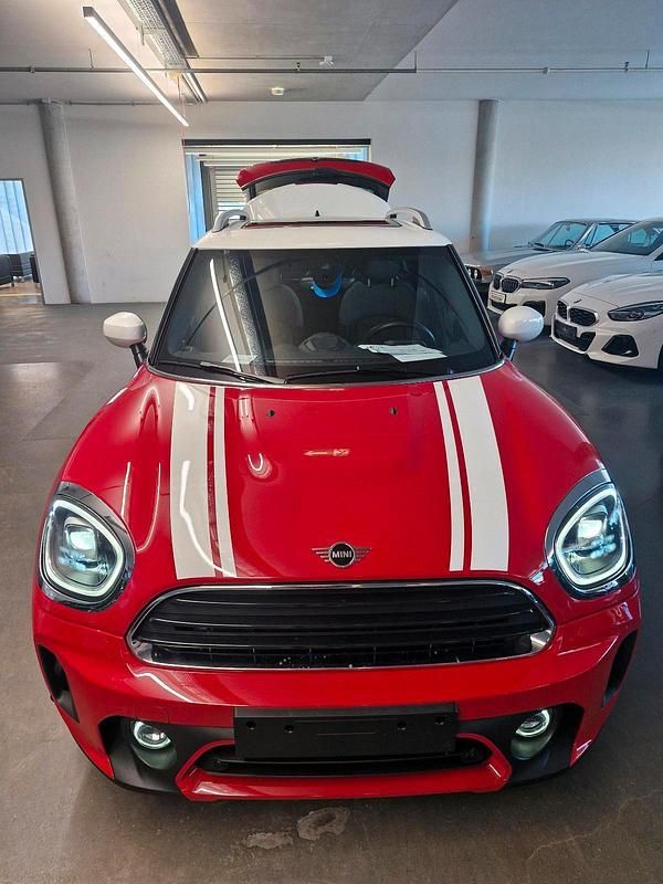 Rot Gebraucht 2023 Mini Countryman Classic SUV | 28.990 € (Guter Preis) - Bild 1/4