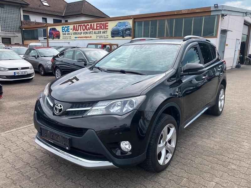 Schwarz Gebraucht 2016 Toyota RAV4 SUV | 13.450 € (Fairer Preis) - Bild 1/4