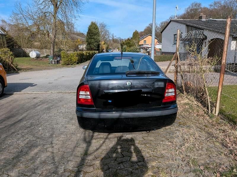 Gebraucht Skoda Octavia 75 PS (55 kW) 2005 Schwarz Limousine