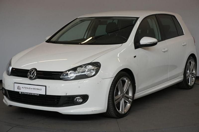 Weiß Gebraucht 2011 VW Golf VI R-line Limousine | 8.990 € (Etwas zu teuer) - Bild 1/4
