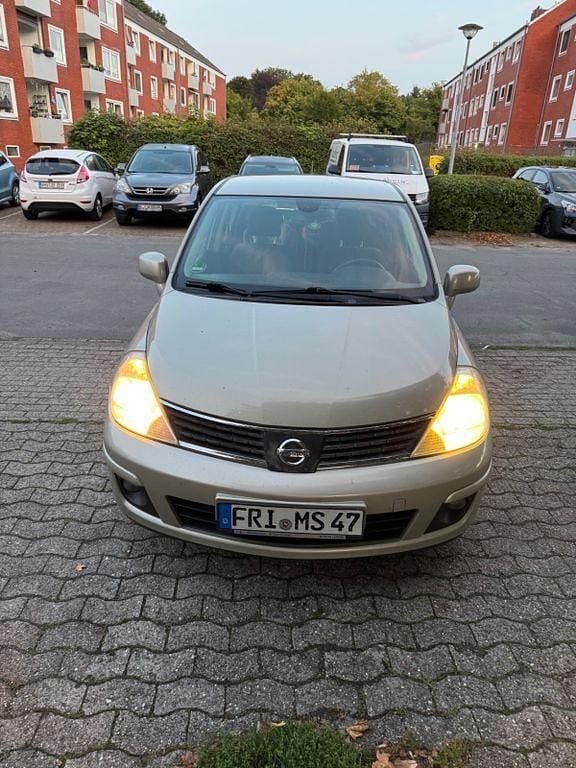 Beige Gebraucht 2008 Nissan Tiida Acenta Limousine | 1.800 € (Guter Preis) - Bild 1/4