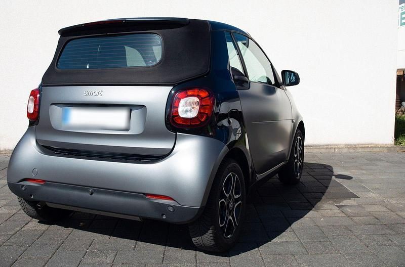 Gebraucht Smart ForTwo Cabrio 90 PS (66 kW) 2018 Grau Cabrio