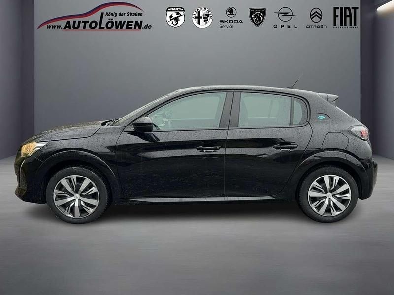 Gebraucht Peugeot e-208 Active 100 kW (136 PS) 2021 Metfa schwarz perla (schwarz) Kleinwagen