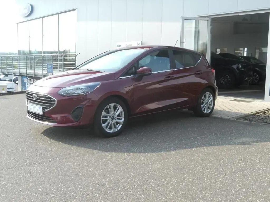 Gebraucht Ford Fiesta Titanium 101 PS (74 kW) 2022 Violett Kleinwagen