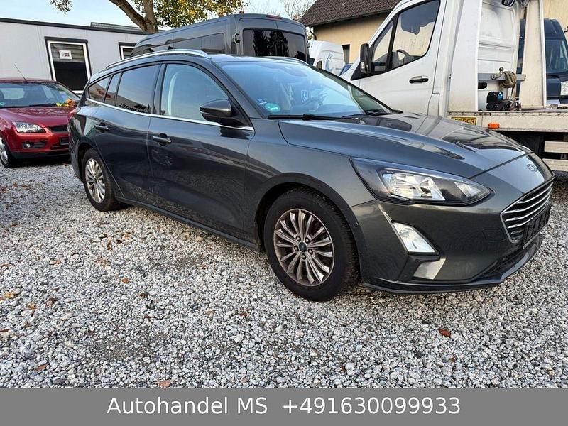 Grau Gebraucht 2020 Ford Focus Titanium Kombi | 6.900 € (Fairer Preis) - Bild 1/4