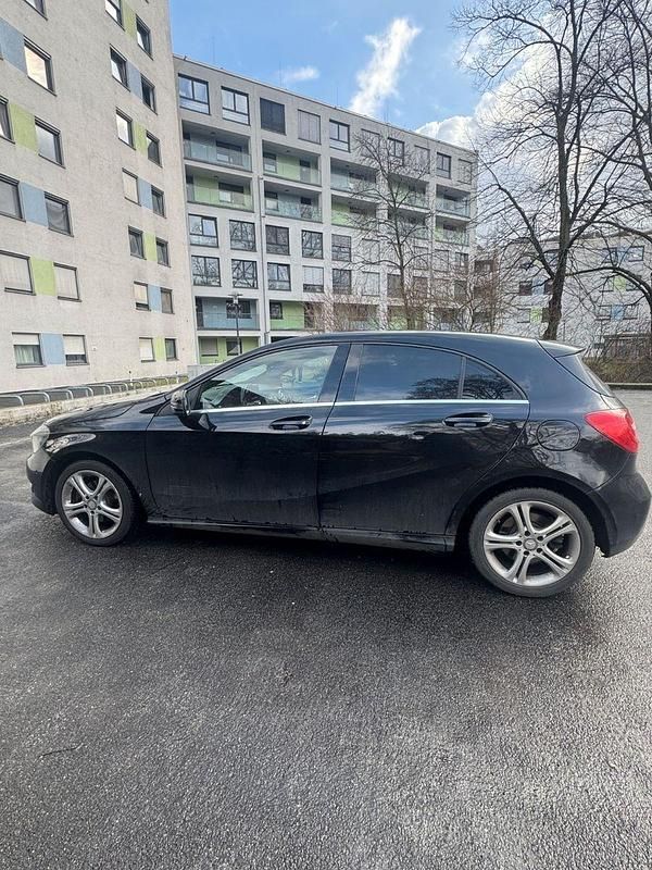 Gebraucht Mercedes A220 170 PS (125 kW) 2014 Schwarz Kleinwagen