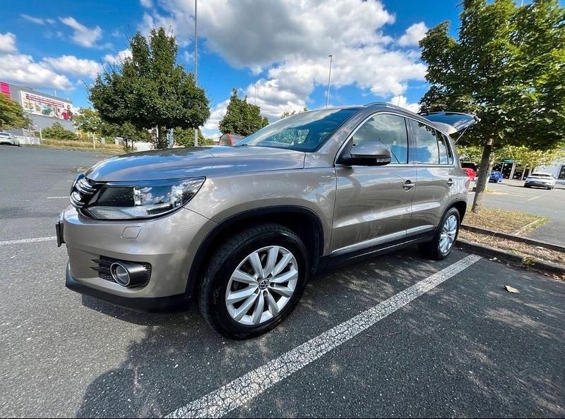 Gebraucht VW Tiguan Sportline 140 PS (102 kW) 2012 Gelb SUV