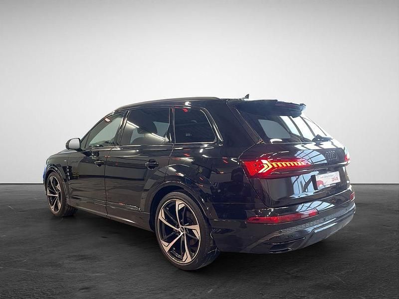 Gebraucht Audi Q7 S-Line 286 PS (210 kW) 2023 Mythosschwarz metallic SUV