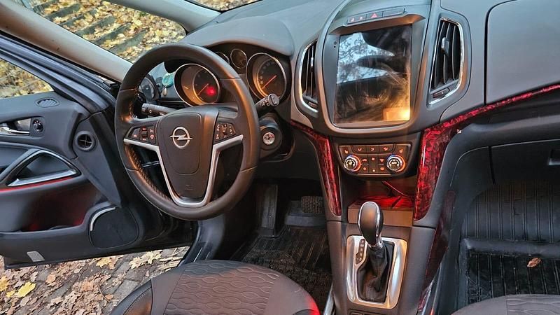 Gebraucht Opel Zafira Tourer 165 PS (121 kW) 2012 Braun Van / Kleinbus