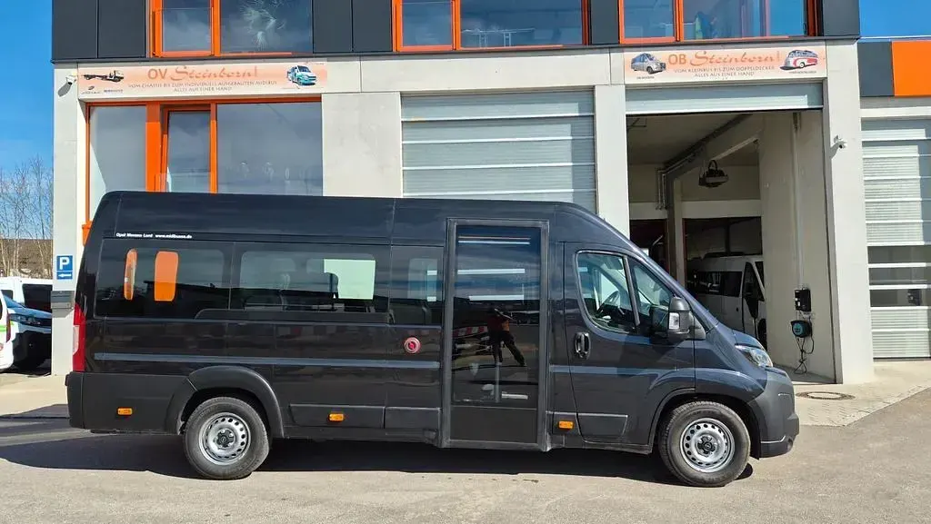 Neu Opel Movano 179 PS (131 kW) 2026 Grau Van