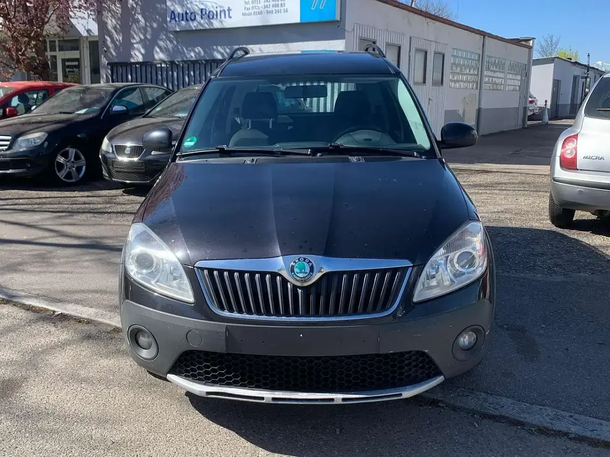 Gebraucht Skoda Roomster Ambition 90 PS (66 kW) 2013 Schwarzmagic perleffekt Van / Kleinbus