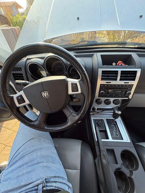 Gebraucht Dodge Nitro SXT 177 PS (130 kW) 2007 Silber SUV