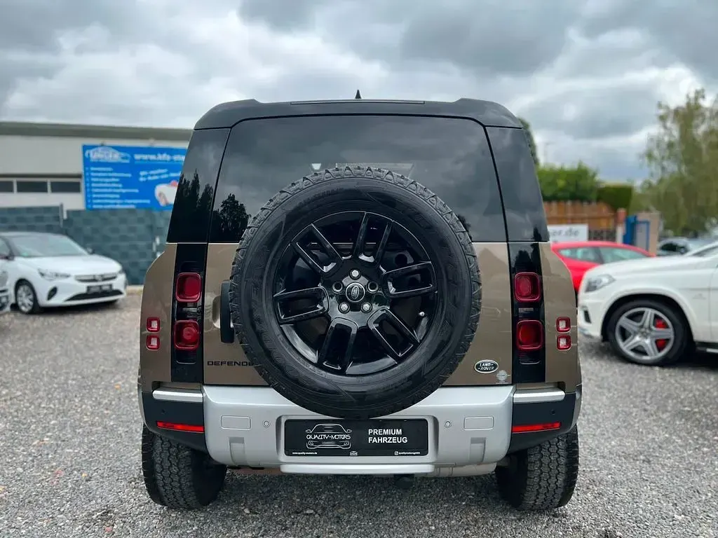 Gebraucht Land Rover Defender S 241 PS (177 kW) 2020 Gondwana stone SUV