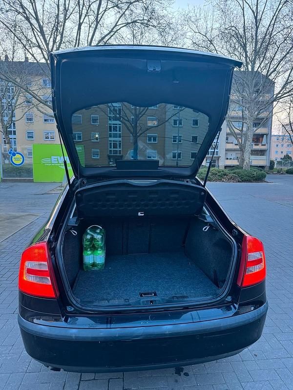 Gebraucht Skoda Octavia 115 PS (84 kW) 2007 Schwarz Limousine