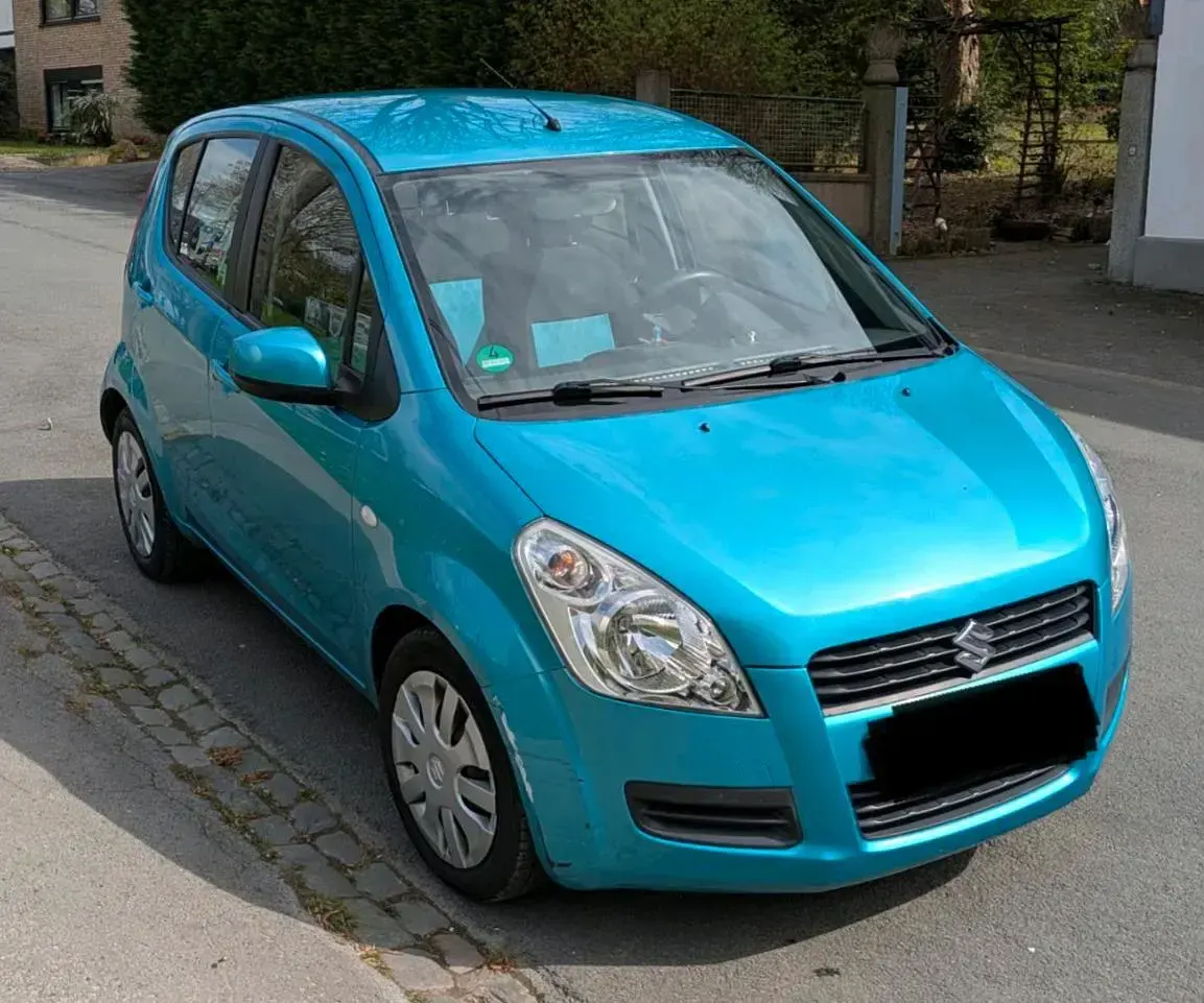 Gebraucht Suzuki Splash 86 PS (63 kW) 2010 Blau Kleinwagen